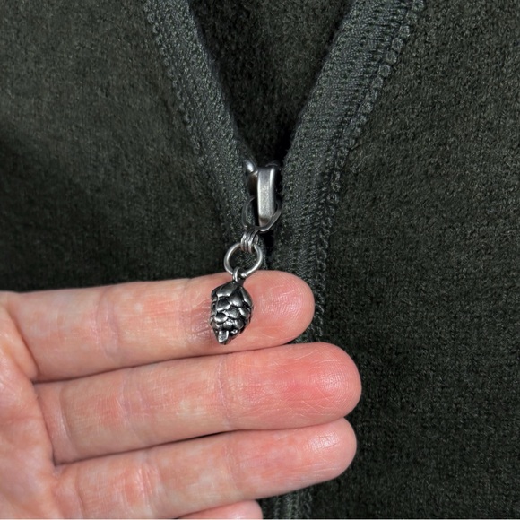 Woolrich Wool Vest Green Pinecone Embroidered Full Zip Womens Size Medium - Picture 3 of 6